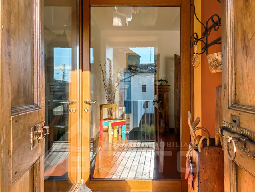 Immagine 6 di Casa trifamiliare in vendita  in Via Stazione n.16 a Marano Ticino