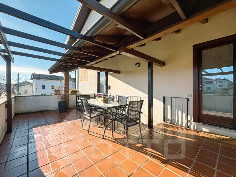 Immagine 13 di Casa trifamiliare in vendita  in Via Stazione n.16 a Marano Ticino