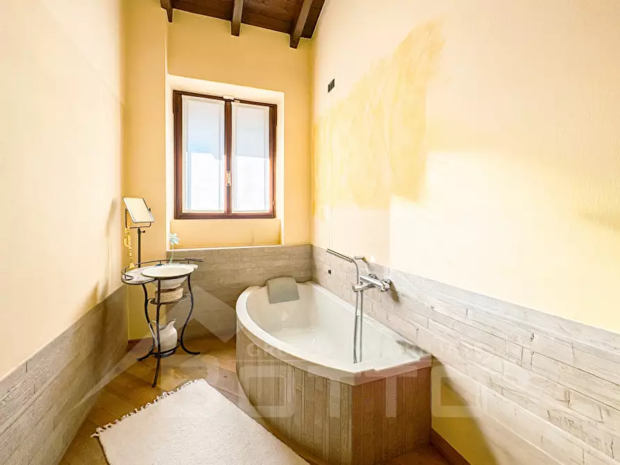 Immagine 40 di Casa trifamiliare in vendita  in Via Stazione n.16 a Marano Ticino