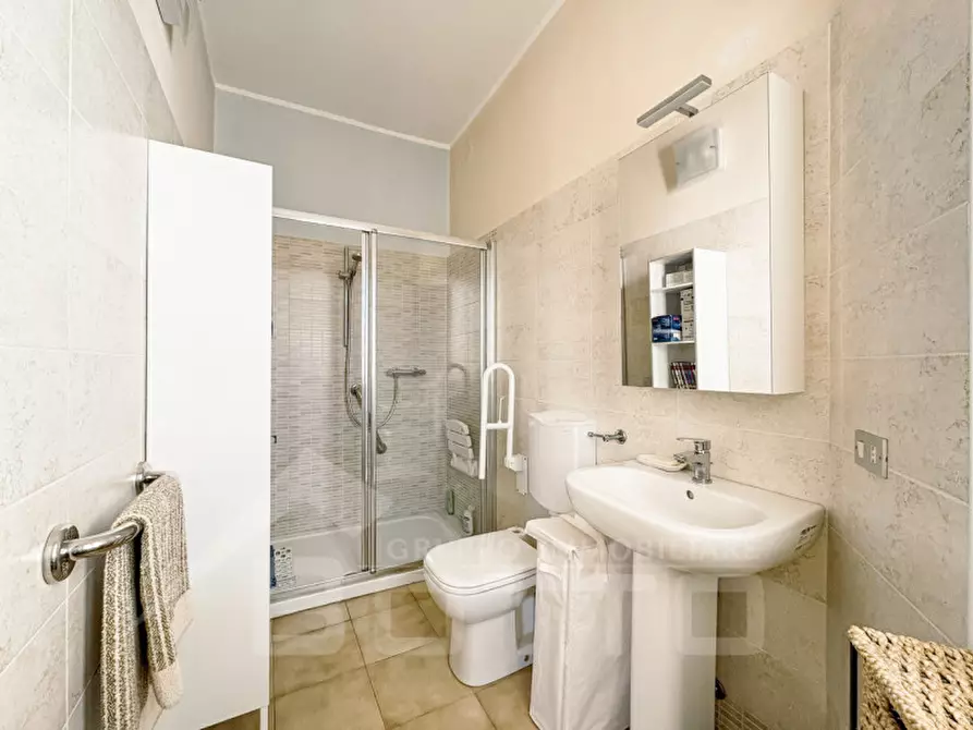 Immagine 51 di Casa trifamiliare in vendita  in Via Stazione n.16 a Marano Ticino