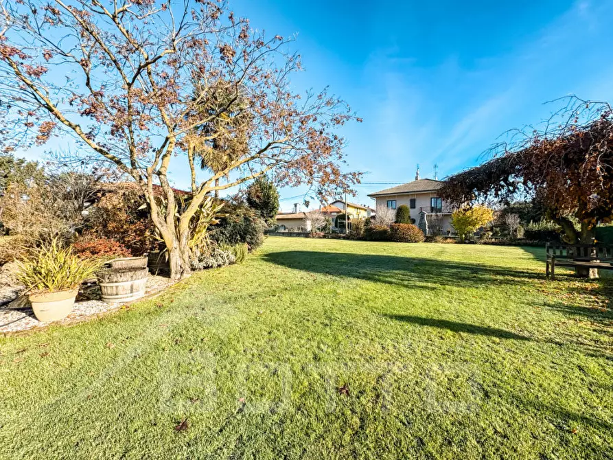 Immagine 63 di Casa trifamiliare in vendita  in Via Stazione n.16 a Marano Ticino