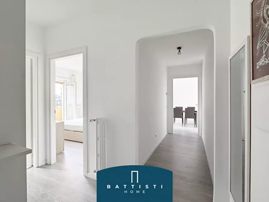 Immagine 17 di Appartamento in vendita  in Via Luigi Biolchini a Roma