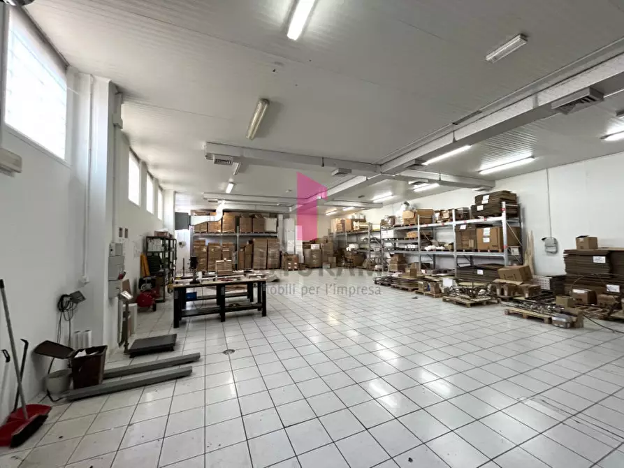Immagine 13 di Capannone industriale in vendita  in Viale del Lavoro a Vigonza
