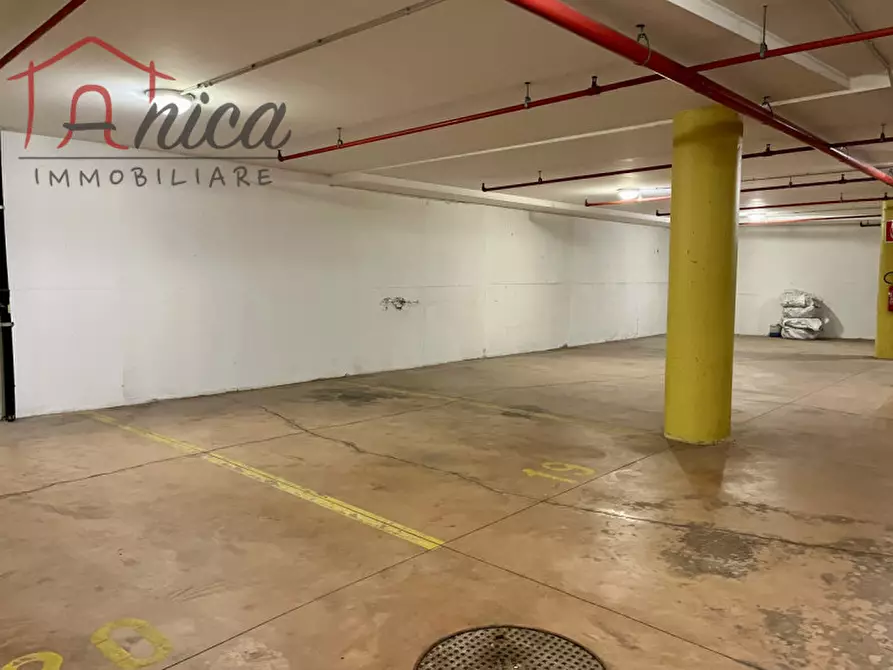 Immagine 3 di Posto auto in vendita  in Via Galileo Galilei a Trento