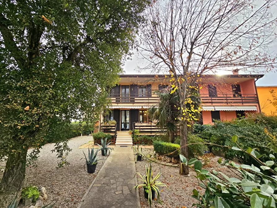 Immagine 1 di Villetta a schiera in vendita  in VIA BANZE a Baone