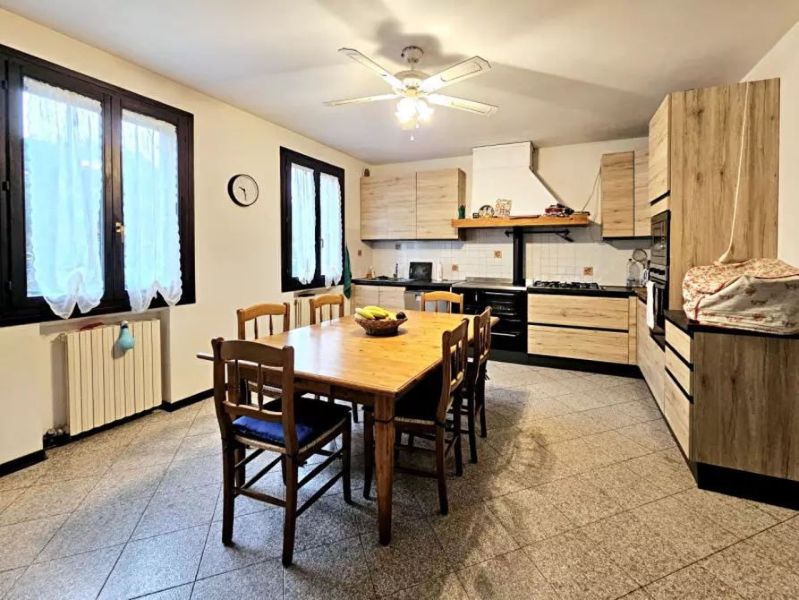 Immagine 3 di Villetta a schiera in vendita  in VIA BANZE a Baone