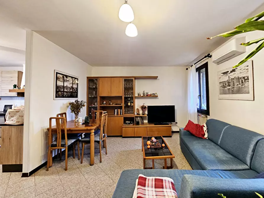 Immagine 20 di Villetta a schiera in vendita  in VIA BANZE a Baone