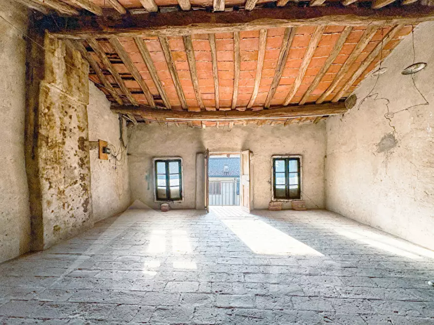 Immagine 20 di Villetta a schiera in vendita  in Via Santo Stefano n.22 a Oleggio