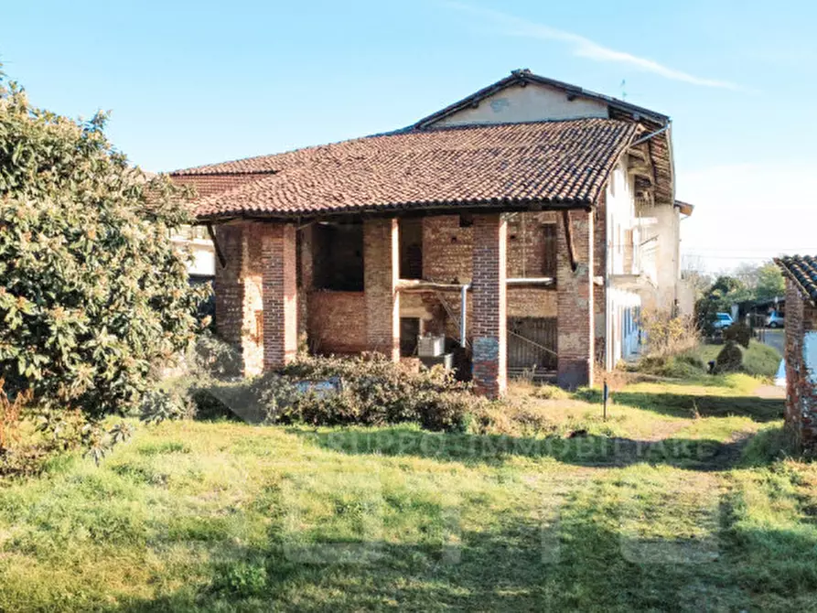 Immagine 25 di Villetta a schiera in vendita  in Via Santo Stefano n.22 a Oleggio