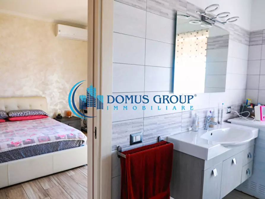 Immagine 15 di Appartamento in vendita  in Via Antonio Banfi a Roma