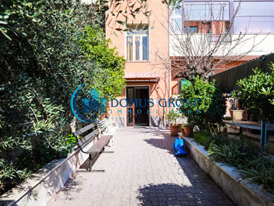 Immagine 22 di Appartamento in vendita  in Via Antonio Banfi a Roma