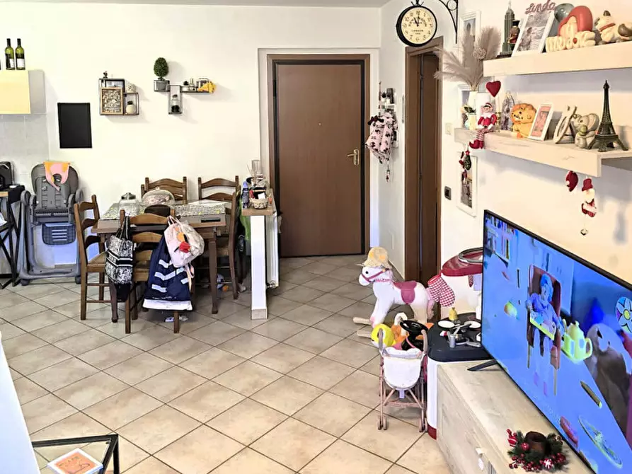 Immagine 4 di Appartamento in vendita  a Passignano Sul Trasimeno