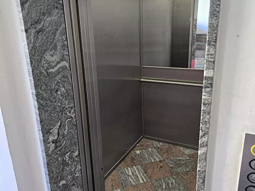 Immagine 13 di Appartamento in vendita  a Passignano Sul Trasimeno