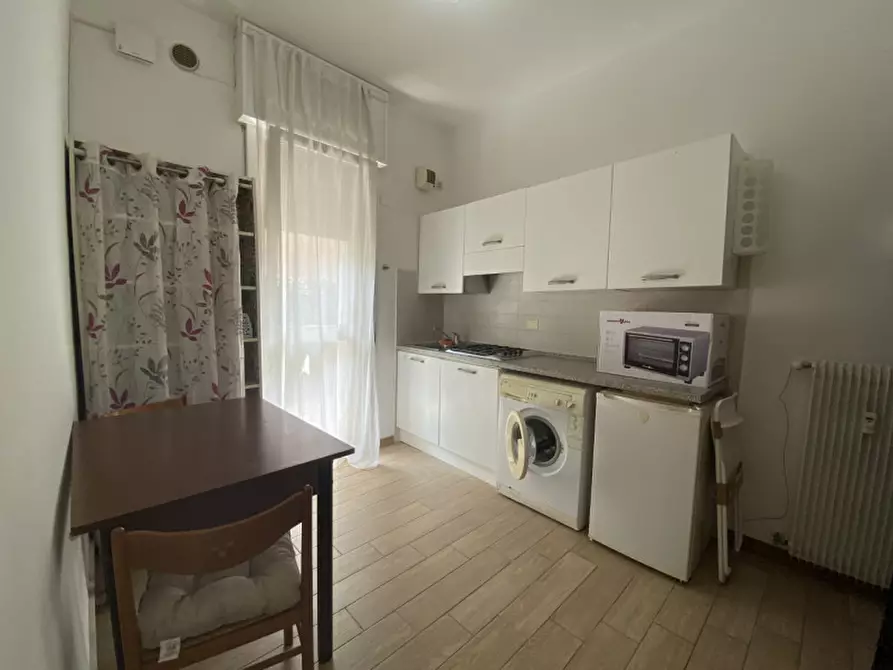 Immagine 1 di Appartamento in affitto  in via Francesco Marzolo a Padova