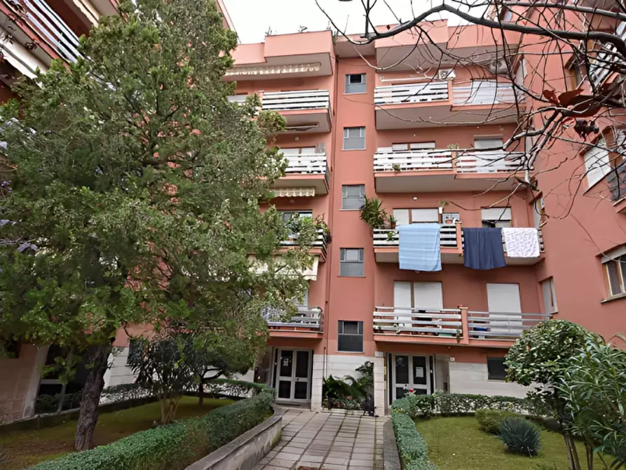 Immagine 7 di Appartamento in vendita  in Via Marche, 13 a Foligno