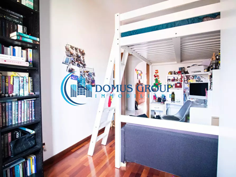 Immagine 5 di Appartamento in vendita  in Via Limbiate a Roma