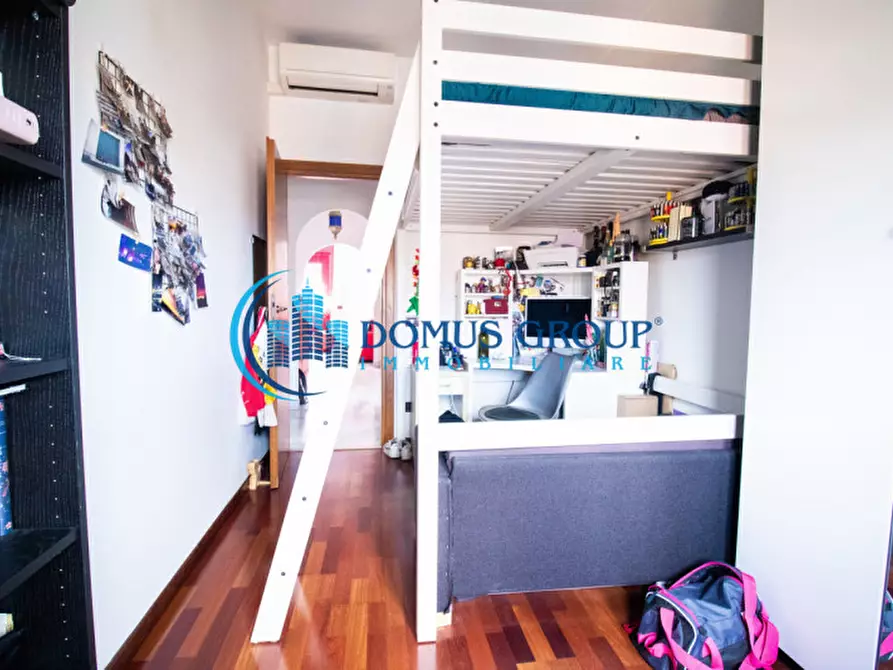 Immagine 7 di Appartamento in vendita  in Via Limbiate a Roma