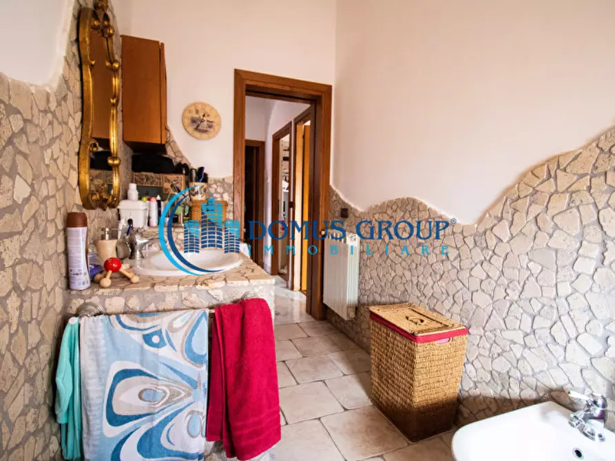 Immagine 9 di Appartamento in vendita  in Via Limbiate a Roma