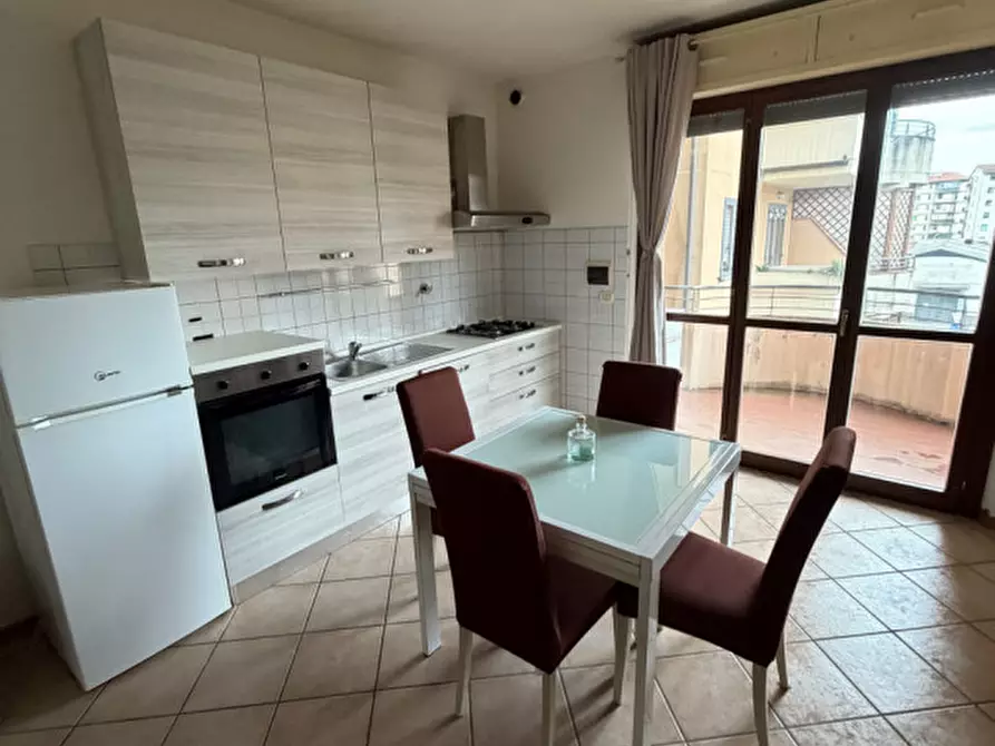 Immagine 1 di Appartamento in affitto  a Prato