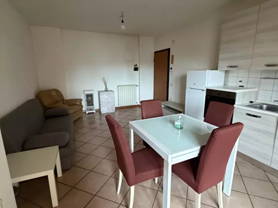 Immagine 7 di Appartamento in affitto  a Prato