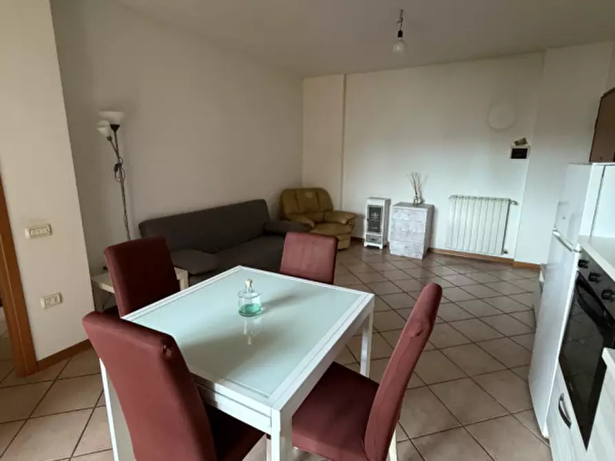 Immagine 8 di Appartamento in affitto  a Prato