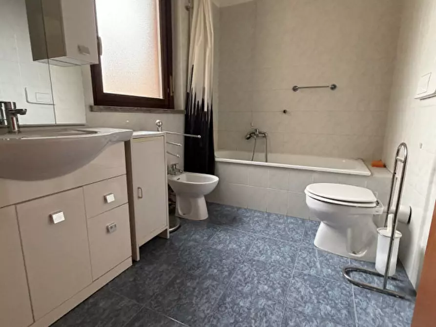 Immagine 15 di Appartamento in affitto  a Prato