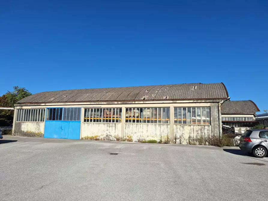 Immagine 1 di Capannone industriale in vendita  in Via Trieste, 9, 33044 Manzano UD, Italia a Manzano