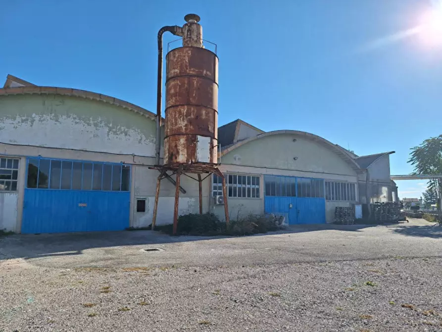 Immagine 5 di Capannone industriale in vendita  in Via Trieste, 9, 33044 Manzano UD, Italia a Manzano