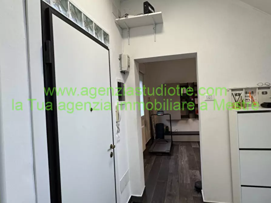 Immagine 8 di Casa indipendente in vendita  in Via Porto di Cavergnago 12 a Venezia