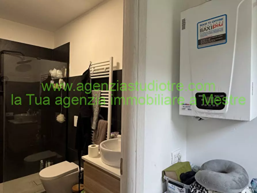 Immagine 11 di Casa indipendente in vendita  in Via Porto di Cavergnago 12 a Venezia
