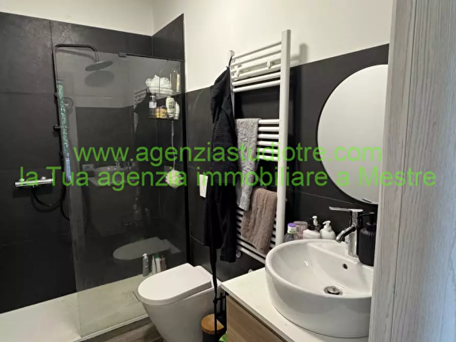 Immagine 14 di Casa indipendente in vendita  in Via Porto di Cavergnago 12 a Venezia