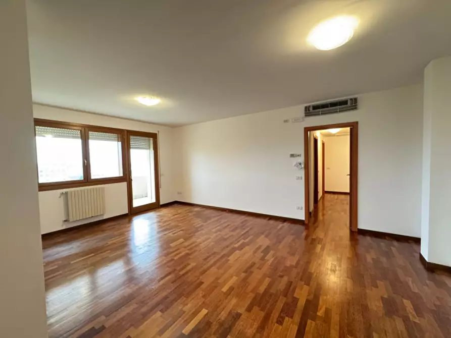 Immagine 1 di Appartamento in vendita  in Via Giovanni Masutto a Treviso