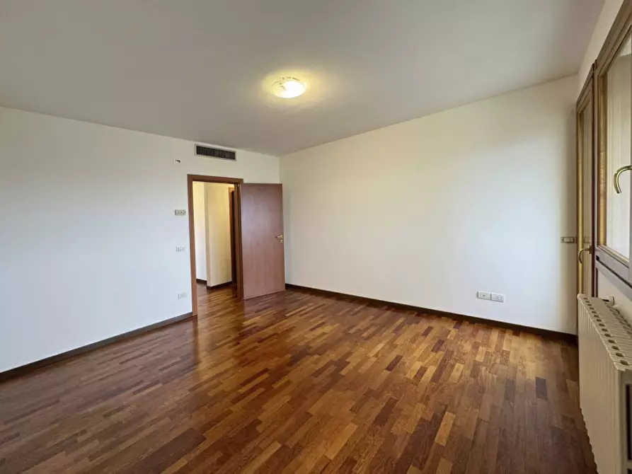 Immagine 10 di Appartamento in vendita  in Via Giovanni Masutto a Treviso