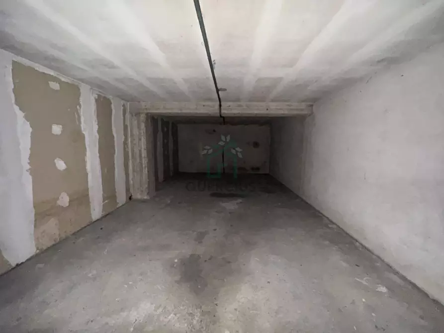 Immagine 3 di Garage in vendita  in Via Strà a Caldiero