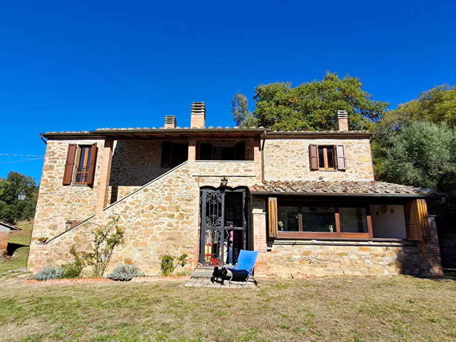 Immagine 2 di Rustico / casale in vendita  a Passignano Sul Trasimeno