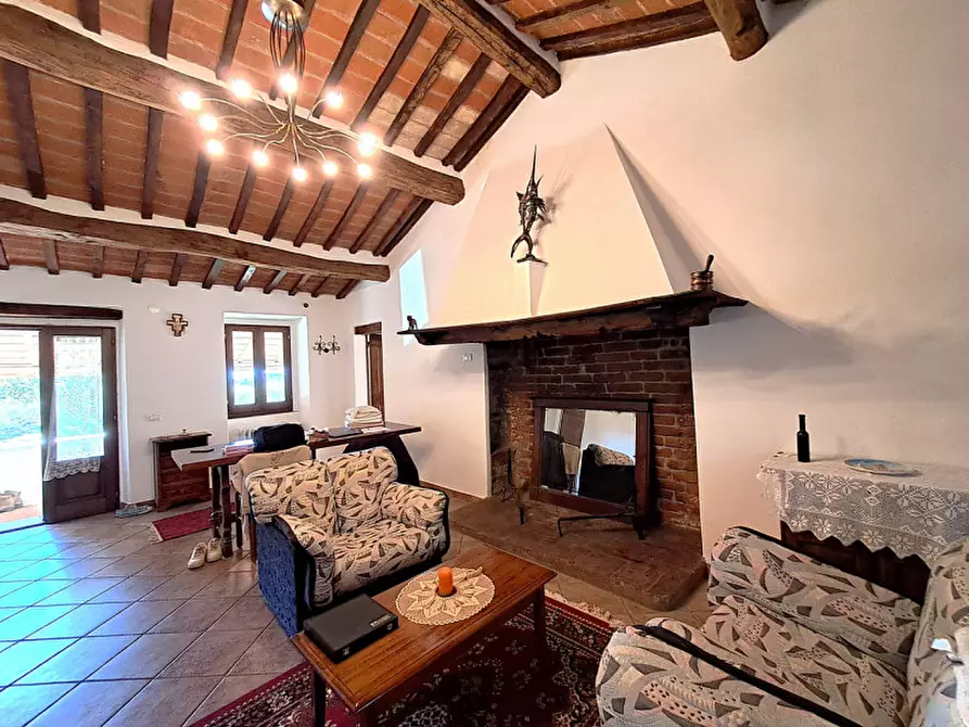 Immagine 3 di Rustico / casale in vendita  a Passignano Sul Trasimeno