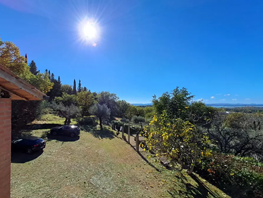 Immagine 9 di Rustico / casale in vendita  a Passignano Sul Trasimeno