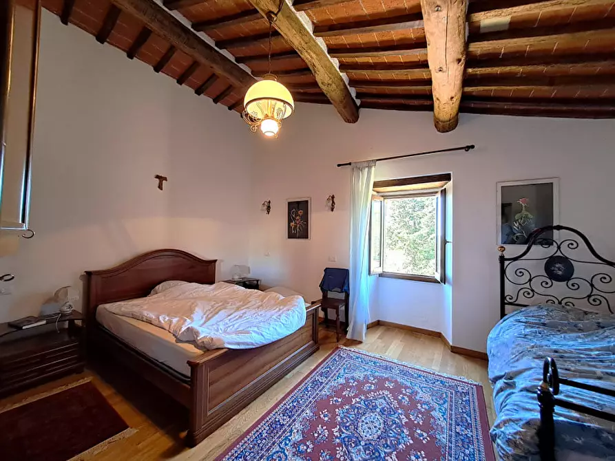 Immagine 11 di Rustico / casale in vendita  a Passignano Sul Trasimeno