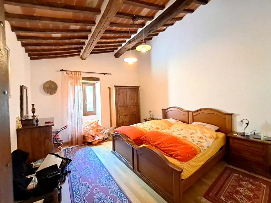 Immagine 11 di Rustico / casale in vendita  a Passignano Sul Trasimeno