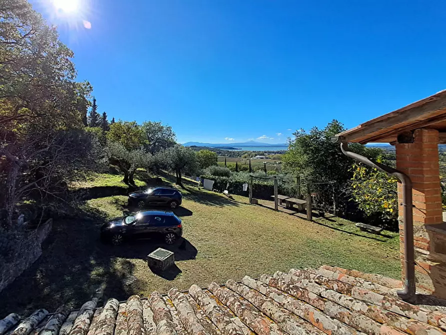 Immagine 19 di Rustico / casale in vendita  a Passignano Sul Trasimeno