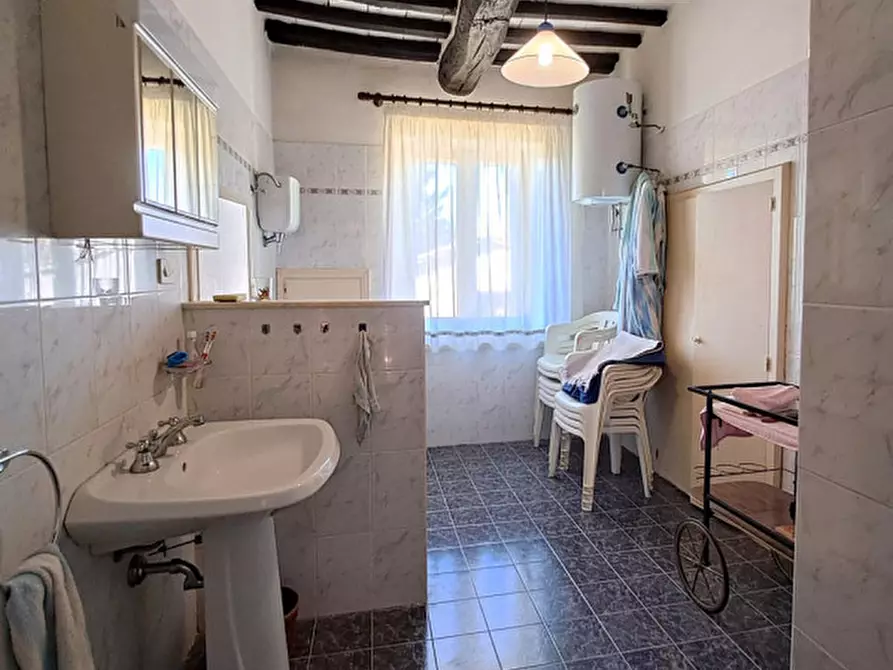 Immagine 22 di Rustico / casale in vendita  a Passignano Sul Trasimeno