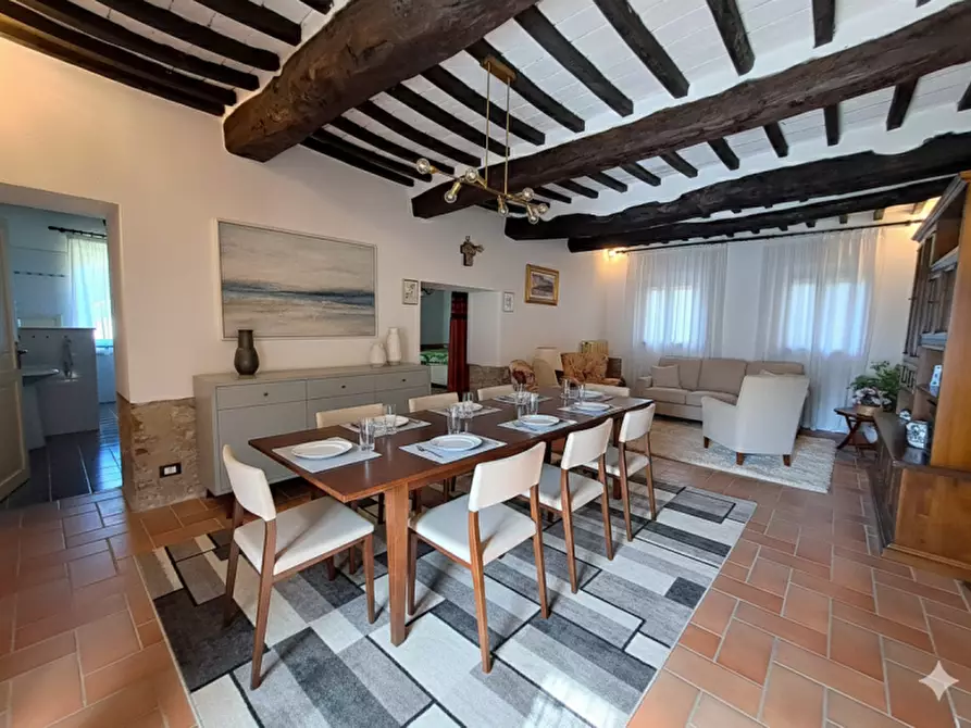 Immagine 25 di Rustico / casale in vendita  a Passignano Sul Trasimeno