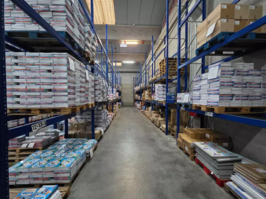 Immagine 1 di Capannone industriale in affitto  in Via dei Lavoratori a Buccinasco