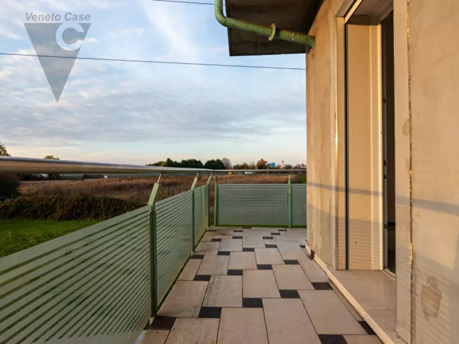 Immagine 18 di Casa bifamiliare in vendita  a Ponte San Nicolò