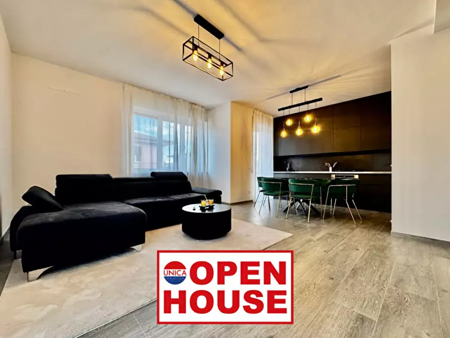 Immagine 1 di Appartamento in vendita  in Via Meucci 8 a Schio