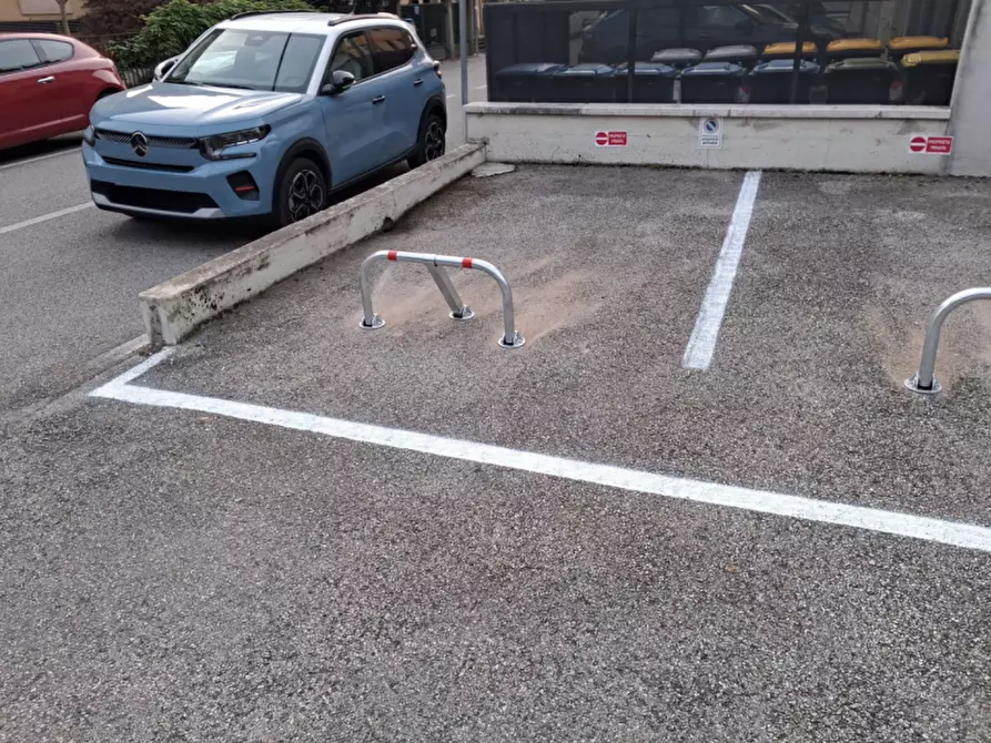 Immagine 3 di Posto auto in affitto  a Padova