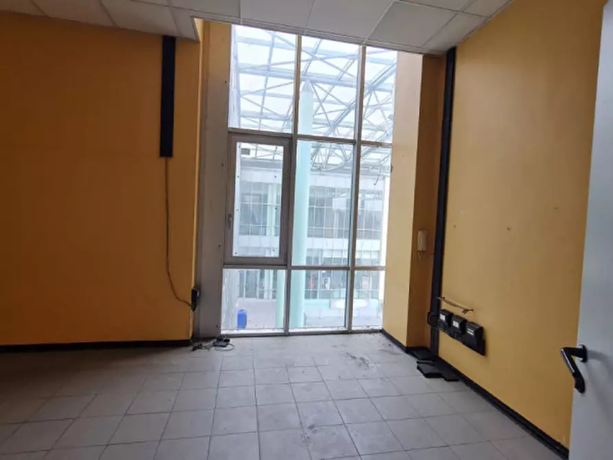 Immagine 4 di Ufficio in affitto  in Via Emilia a Buccinasco