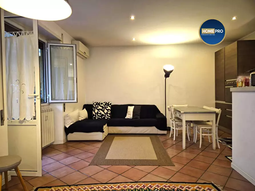 Immagine 7 di Appartamento in vendita  in via Segesta a Roma