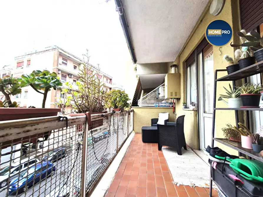 Immagine 11 di Appartamento in vendita  in via Segesta a Roma