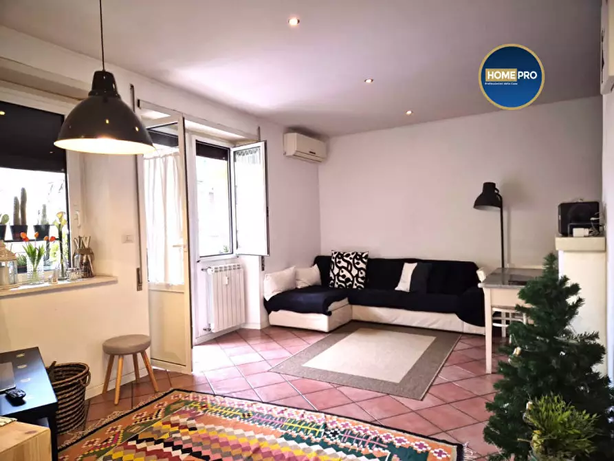 Immagine 14 di Appartamento in vendita  in via Segesta a Roma